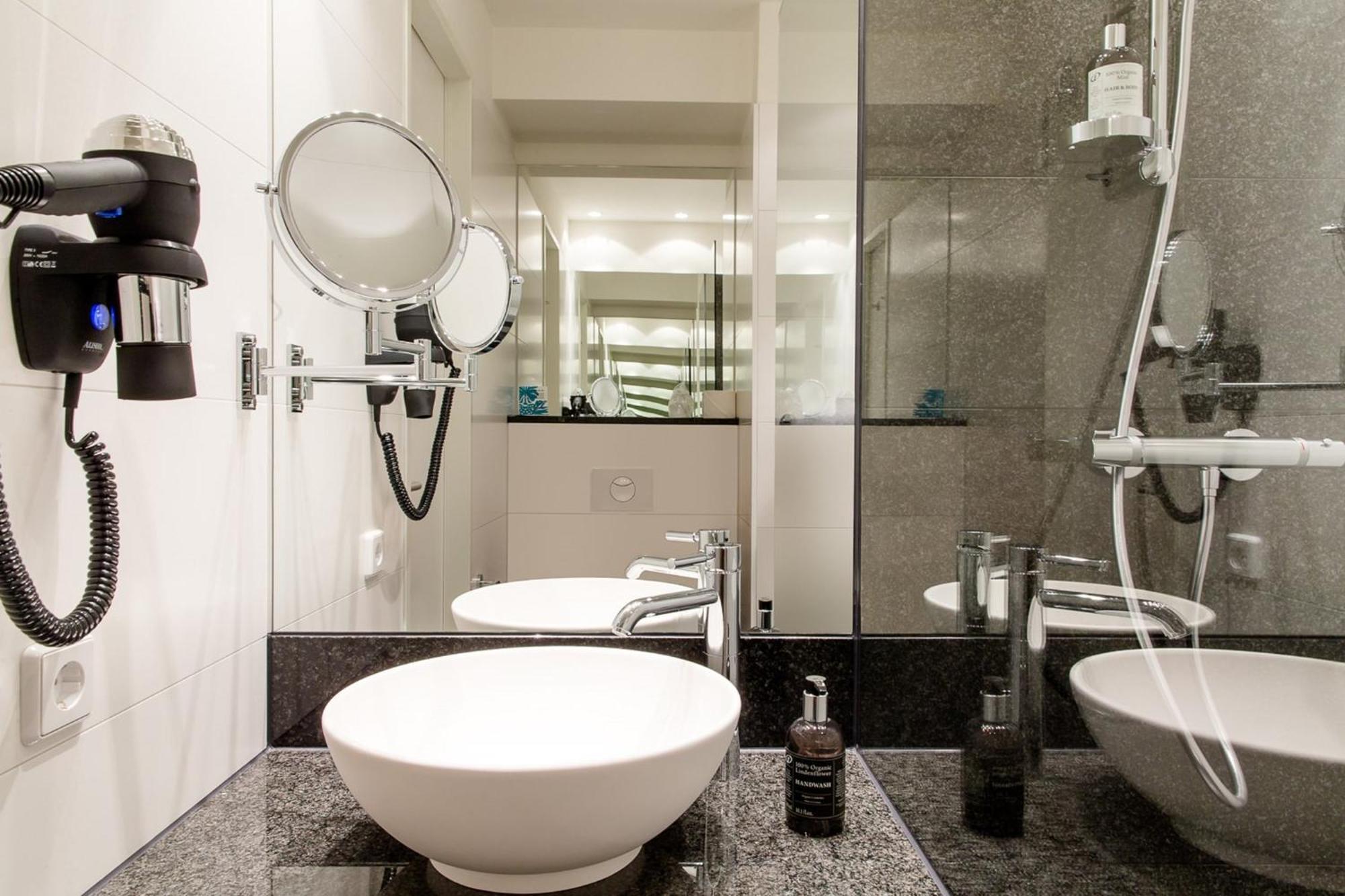 Motel One Hamburg-Altona ภายนอก รูปภาพ